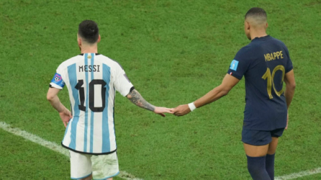 Mbappé validerait un départ de Messi du PSG. (screenshot Twitter - @L_interiste_)