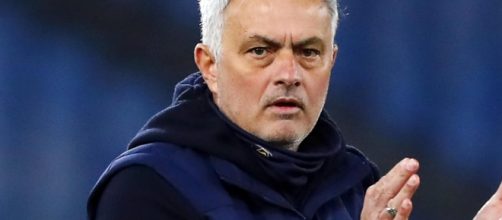 Mourinho: "Potevo andare via a dicembre, ma sono rimasto a Roma".