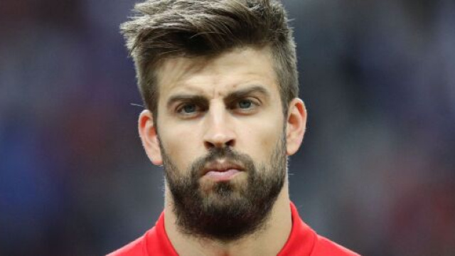Piqué a tourné la page avec Shakira. (Screenshot Twitter - @ELLEfrance
