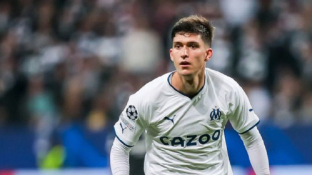 Balerdi titulaire avec l'OM contre Lorient (capture Twitter @Be_OM13)