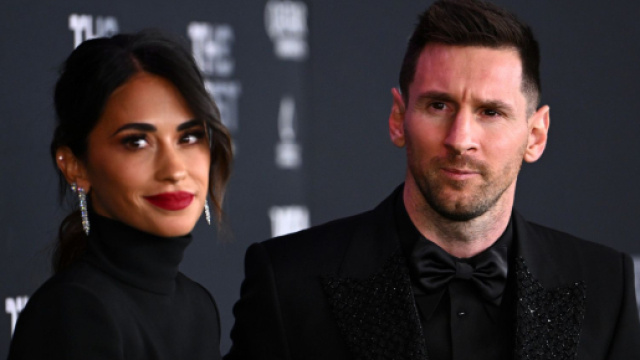 Lionel Messi et sa compagne Antonela Roccuzzo (screenshot Twitter - @le10sport)