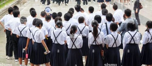 L' educazione in Giappone, la divisa è obbligatoria dopo le elementari