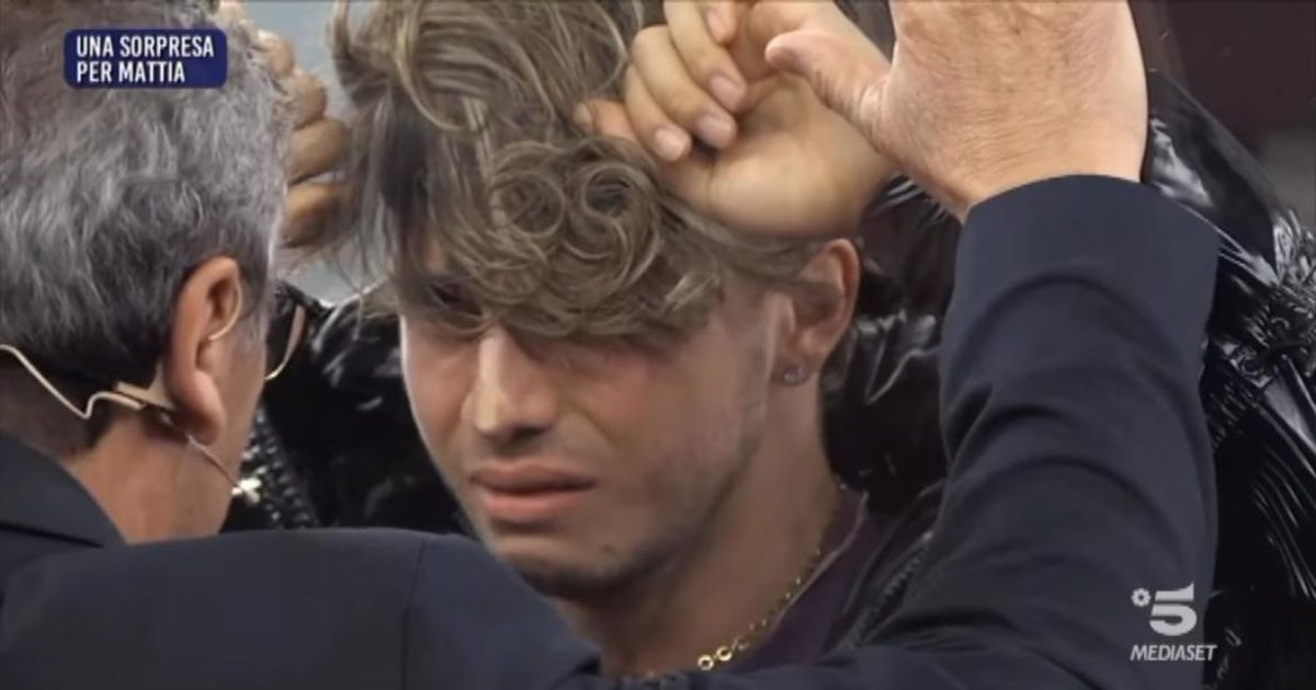 Amici Mattia Rivede Il Pap E Crolla In Lacrime I Fan Potevano Invitare Christian