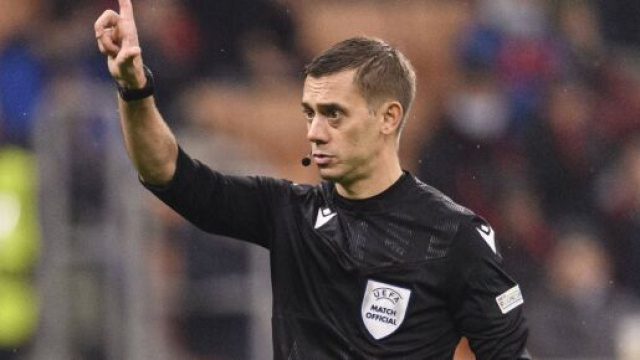 Clément Turpin fait parler les fans de l'OM. (screenshot Twittter - @Media_Gones)