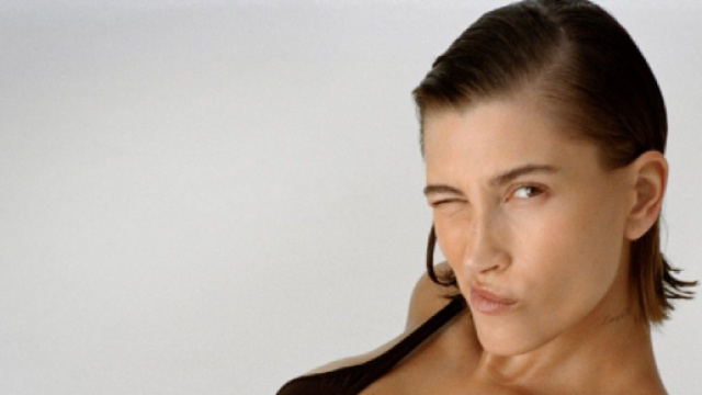 Hailey Bieber se confie sur sa peur de la maternité (Screenshoot Twitter @HaileyBaldwinCR)