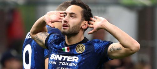 Inter: l'Atletico Madrid vorrebbe Calhanoglu: possibile offerta di 20 milioni più Morata