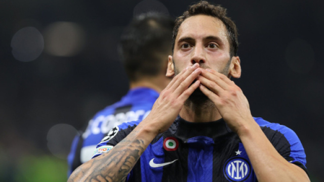 Inter, il Newcastle potrebbe offrire 40 milioni per Calhanoglu