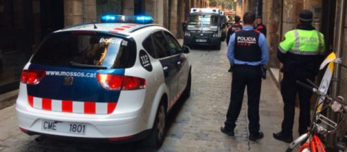 El sospechoso no iba armado durante el arresto (Twitter, mossos)