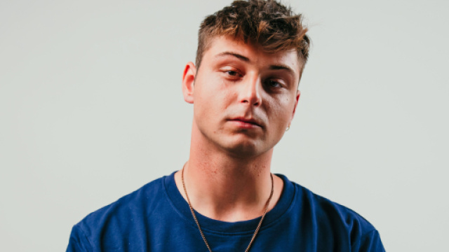 Tommy Dali sull'espulsione da Amici 22: 'Ammetto di aver tirato troppo la corda'.