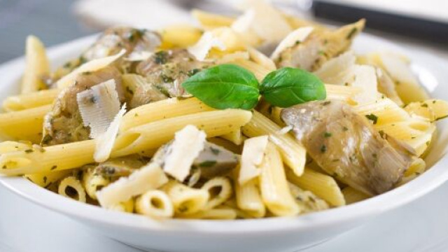 Ricetta, pasta ai carciofi: il piatto perfetto per la primavera.