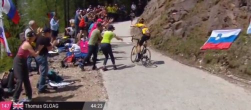 Ciclismo, Thomas Gloag nella cronoscalata al Monte Lussari del Giro d'Italia.