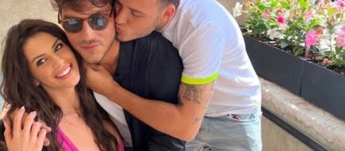 GF Vip, Antonella e Edoardo rivedono Daniele dopo il reality: Oriana non presente (Foto).