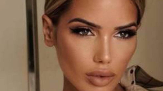 Manon et Julien sont critiqués pour leurs opérations (Screenshot Instagram @manontanti)