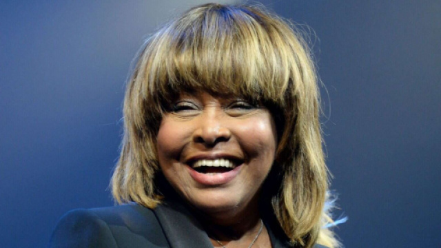 Le décès de Tina Turner boulverse Francesca Antoniotti. Screenshot twitter @TPMP