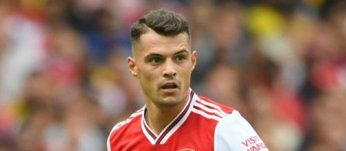 Granit Xhaka, il centrocampista piace alla Juve.