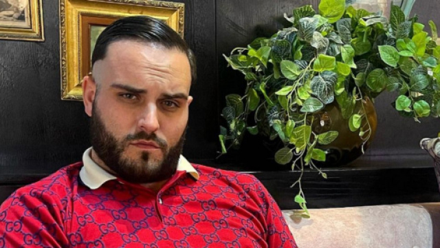 Nikola Lozina loin de son fils Zlatan, il répond aux critiques et en dit plus sur sa relation avec Magali Berdah. (Screenshot @nikolalozina)