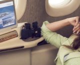 La actriz compartió en Instagram las imágenes en la cabina de un avión de Aerolíneas Emirates (Instagram/penelopecruzoficial)