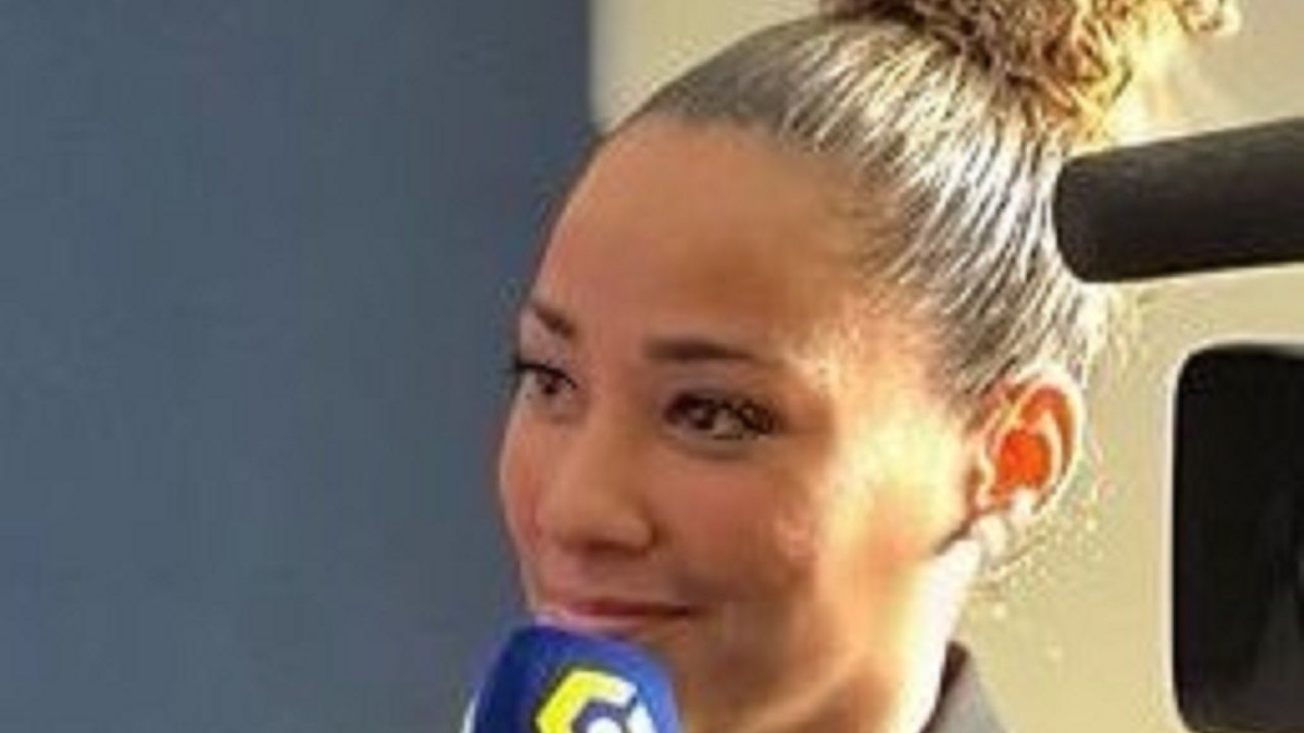 La journaliste Virginie Sainsily au micro de Prime Video (capture Twitter @vsainsily)