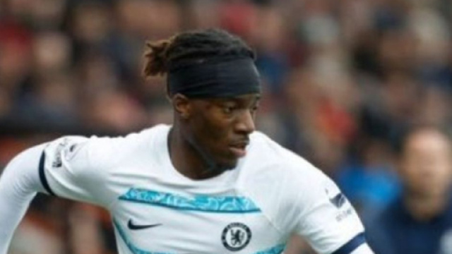Face à Bournemouth (1 - 3), Chelsea retrouve le chemin du succès. Twitter @KingFabulo