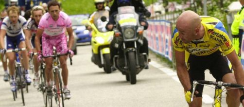 Ciclismo, Marco Pantani e Gilberto Simoni al Giro d'Italia 2003.