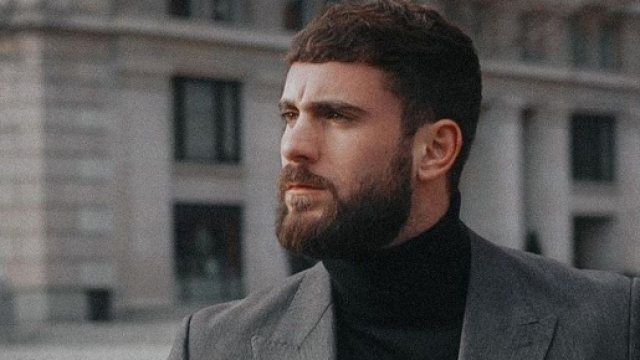 Illan Castronovo : L'altercation à l'aéroport fait le buzz, il prend la parole pour se défendre. Screenshot Instagram @illancto