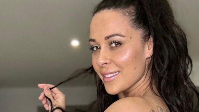 Shanna Kress exprime son agacement face à la hausse des prix et prévoit une vidéo adressée à Emmanuel Macron. (Instagram @shannakress83)