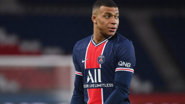 Sur et en dehors du terrain, Kylian Mbappé fait parler de lui (screenshot Twitter - @le10sport)
