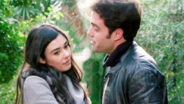 Un posto al sole: Nunzio e Rossella si sono baciati e Chiara potrebbe tornare.