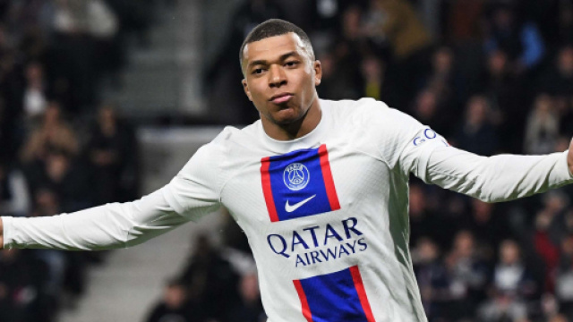 Kylian Mbappé au PSG (capture Twitter sports.fr)