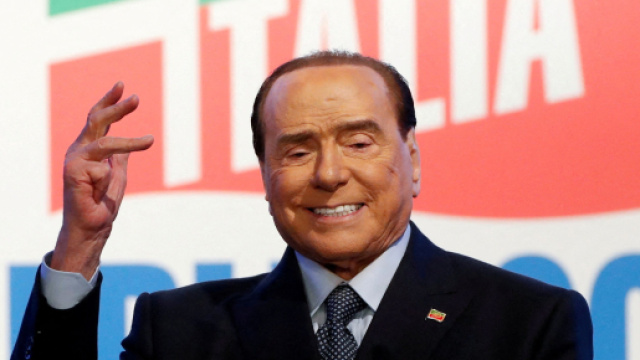 Morte Silvio Berlusconi, da Alfonso Signorini a Antonella Clerici: gli omaggi dei vip.