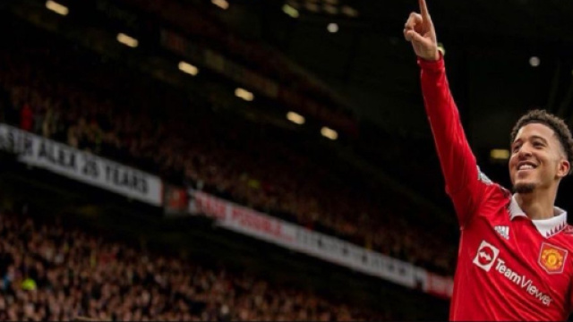 L'ailier de Manchester United, Jadon Sancho, suscite l'intérêt du PSG (Screenshoot Twitter @@Sanchooo10)