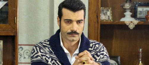 Demir nella soap opera turca Terra amara.