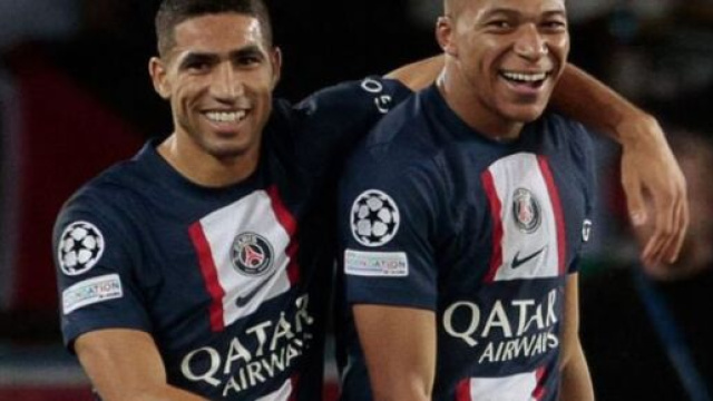 Kylian Mbappé et Achraf Hakimi très proches sur et en dehors des terrains (screenshot Twitter - @RMadridFrance_)