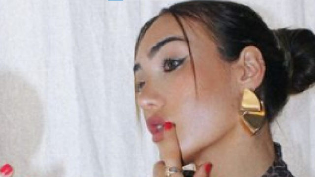 Paga bipolaire? perte de bébé, un enfant ça rapporte 150/200.000€ par mois : Luna se confie (photo Luna Skye, Screenshots Instagram: @lunaskye)