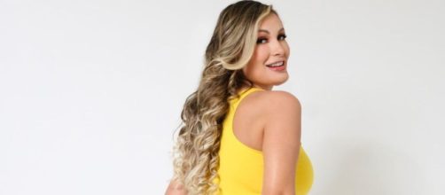 Andressa Urach anuncia volta à boate Gruta Azul (Reprodução/Instagram/@andressaurachoficial/@studiomodels_oficial)