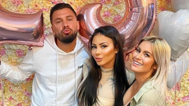 Maeva Ghennam reçoit Kevin Guedj et sa nouvelle chérie chez elle et provoque son ex-meilleure amie Carla Moreau. (Crédit ©Instagram)