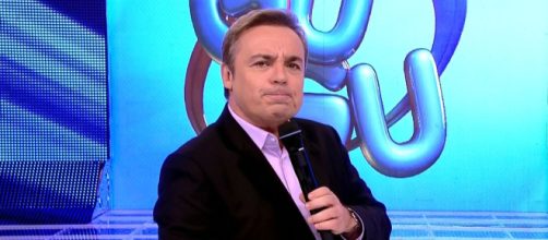 O apresentador Gugu Liberato (Divulgação/Record TV)