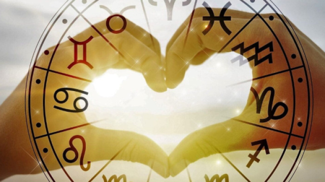 L'oroscopo del giorno 30 giugno: Luna in Sagittario, Pesci 'alla grande' (2ª sestina).