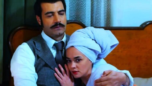 Terra amara, 3ª stagione: Fikret fotografa Umit e Demir e invia gli scatti a Zuleyha.