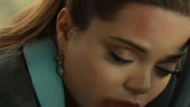 Terra amara, episodi Turchia: Altun perde il terzo figlio che aspettava dal marito.