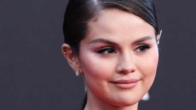 La com&eacute;dienne am&eacute;ricaine Selena Gomez (Screenshoot Twitter @ELLEfrance)