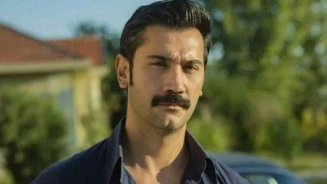 Terra amara, cambio programmazione luglio: Mediaset non sospende la soap turca in daytime.