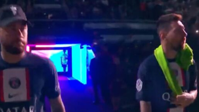 Messi et Neymar sur le départ du PSG. (screenshot Twitter - @CanalplusFoot)