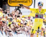 Ciclismo, Wout van Aert in maglia gialla al Tour de France.