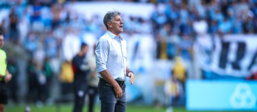 Renato insiste para contratação de pontas no Grêmio (Lucas Uebel/Grêmio FBPA)