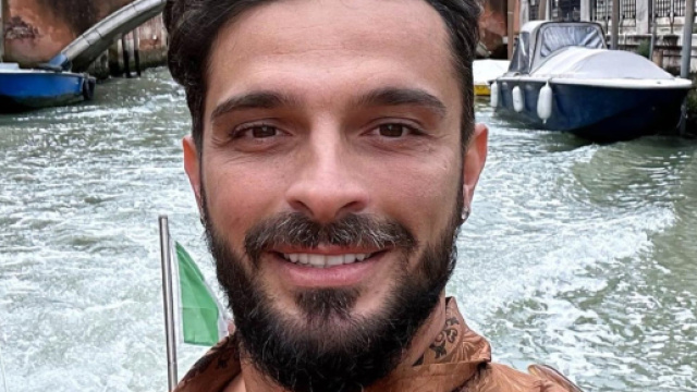 Julien Tanti répond aux critiques des internautes suite à sa liposuccion (Instagram: @julientanti)