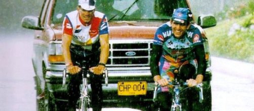 Ciclismo, Abraham Olano, in maglia Mapei. insieme a Miguel Indurain