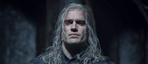 Henry Cavill como Geralt de Rívia em 'The Witcher' (Reprodução/Netflix)