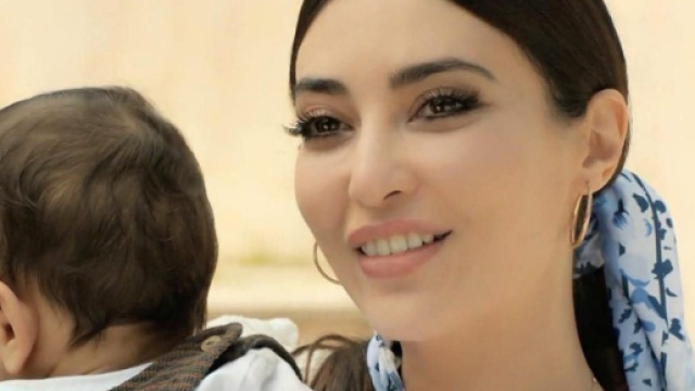 Terra amara, Kerem Alì cade dal divano.