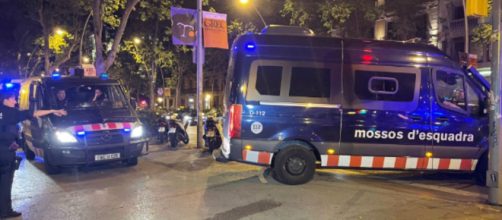 Los mossos han encontrado el cuerpo sin vida de la víctima en el interior del bar en Calella (Twitter/Mossos)